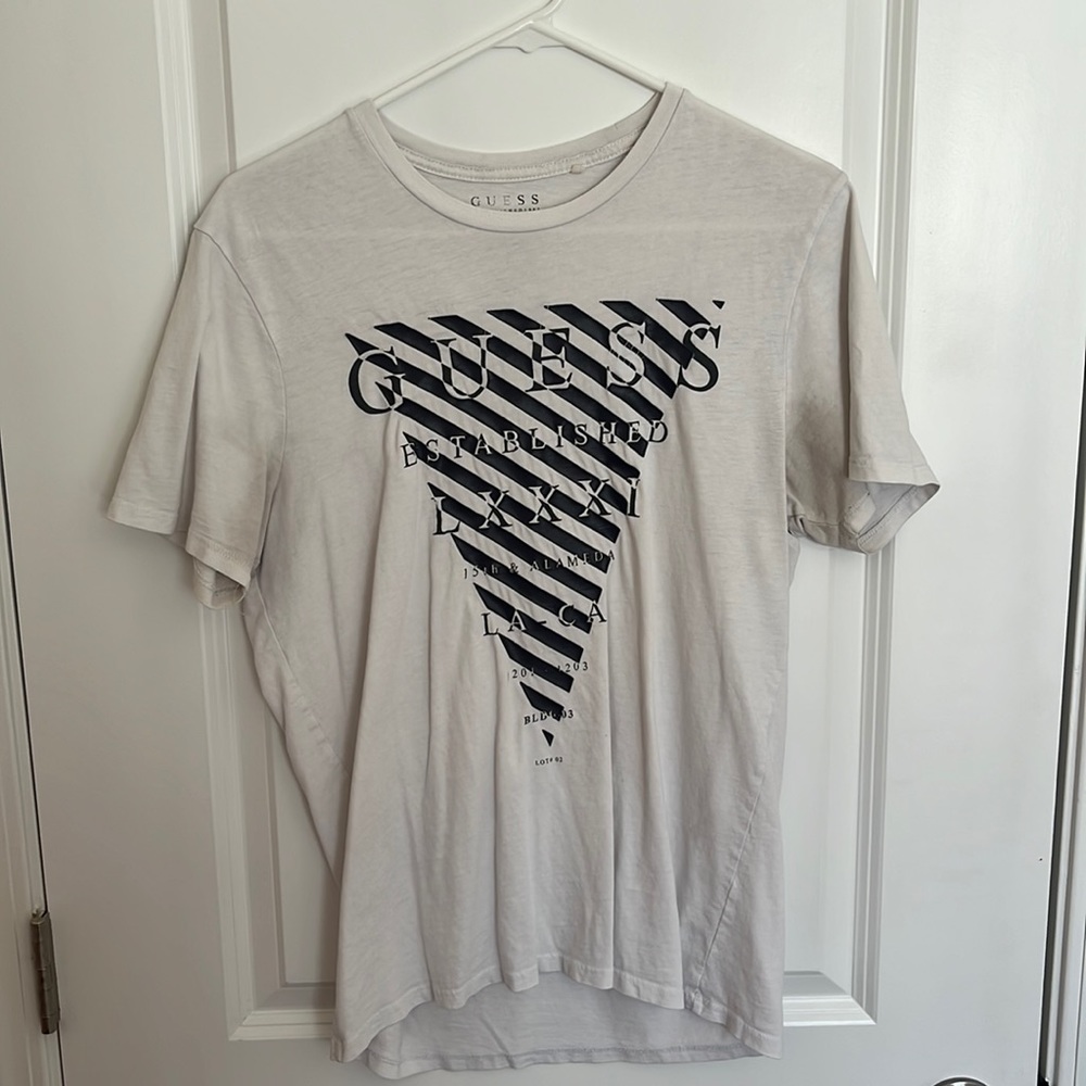 GUESS Mens small